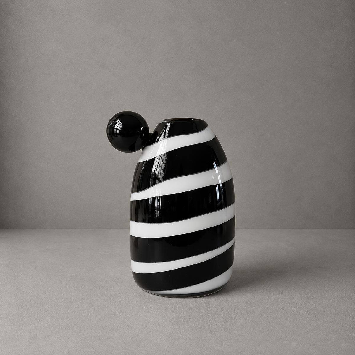 Egemen Kemal Vuruşan - Hydria Vase